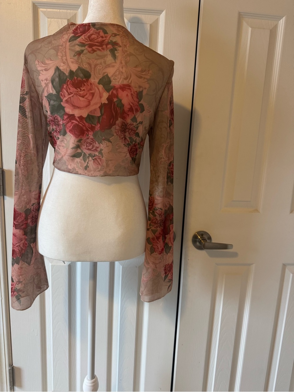 Romwe Floral Print Sheer Mesh Crop Top Tie Front Bell Sleeve Size Medium Y2K - Picture 4 of 5